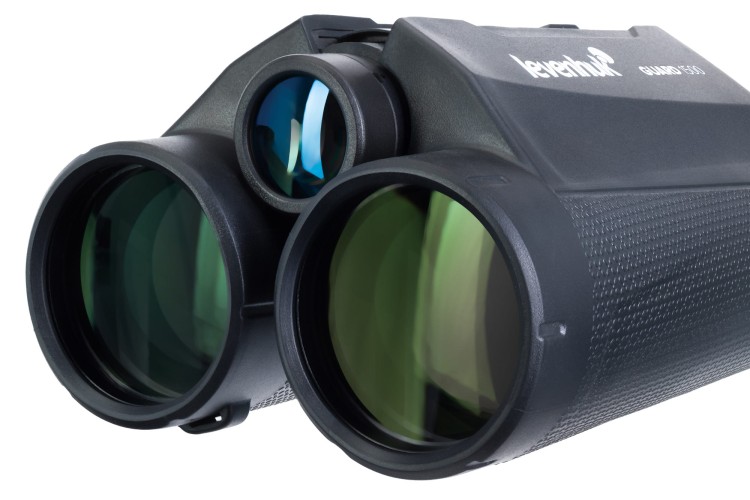 Lornetka z dalmierzem Levenhuk Guard 1500 8x42