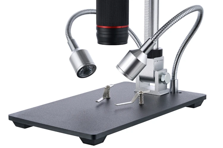 Mikroskop Levenhuk DTX RC4